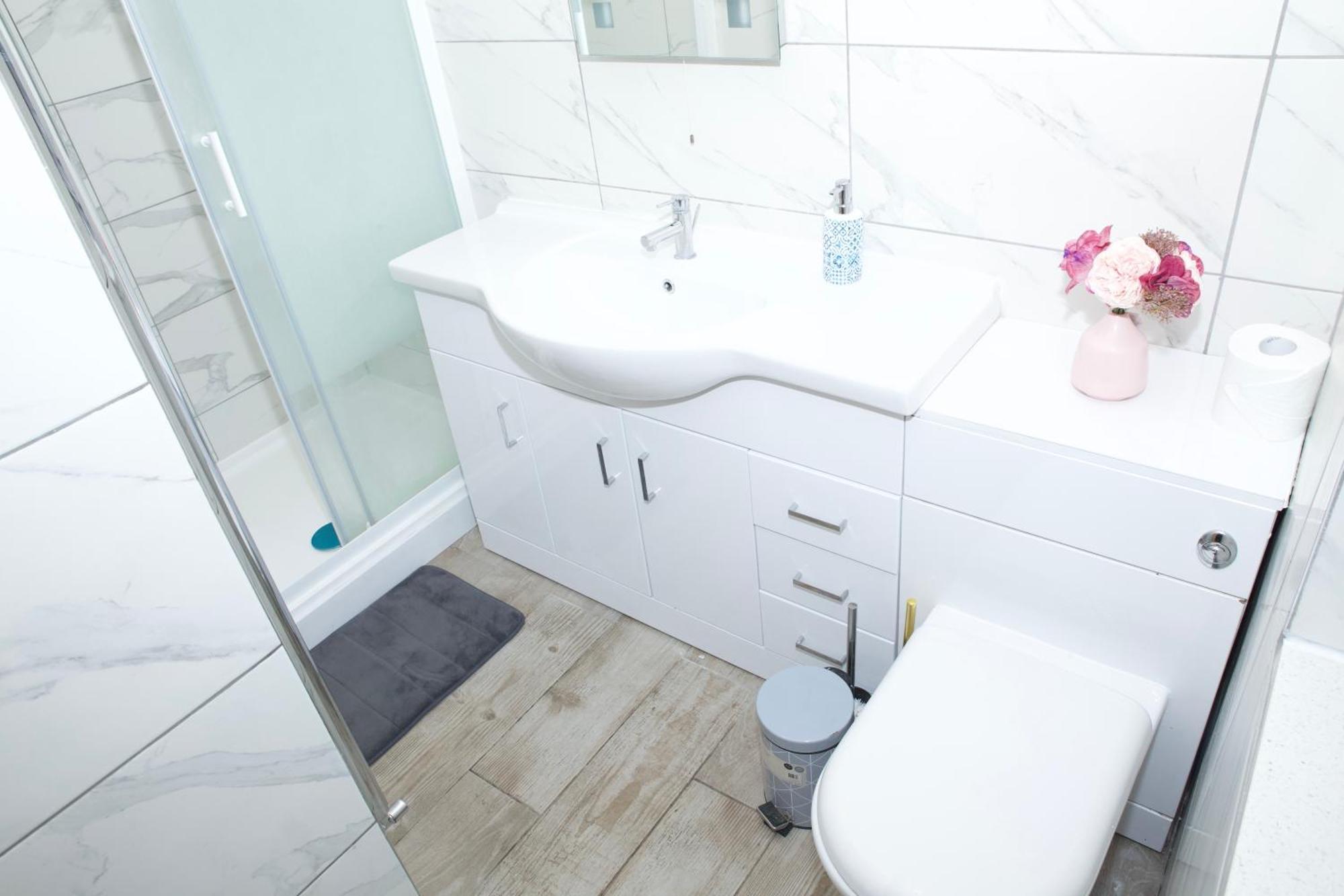 Spacious Modern 2 Bed Flat In City Centre Reading Esterno foto
