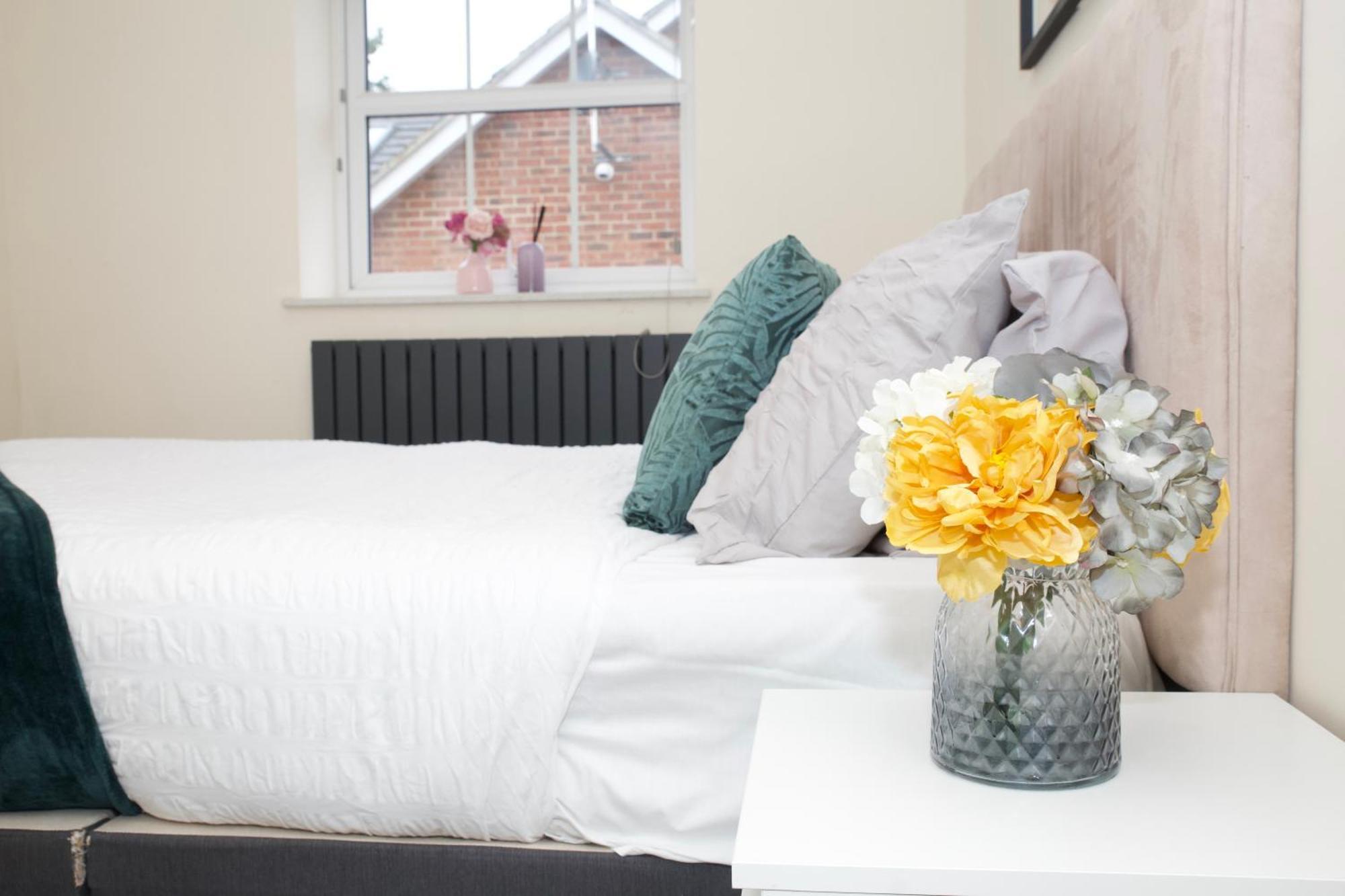 Spacious Modern 2 Bed Flat In City Centre Reading Esterno foto