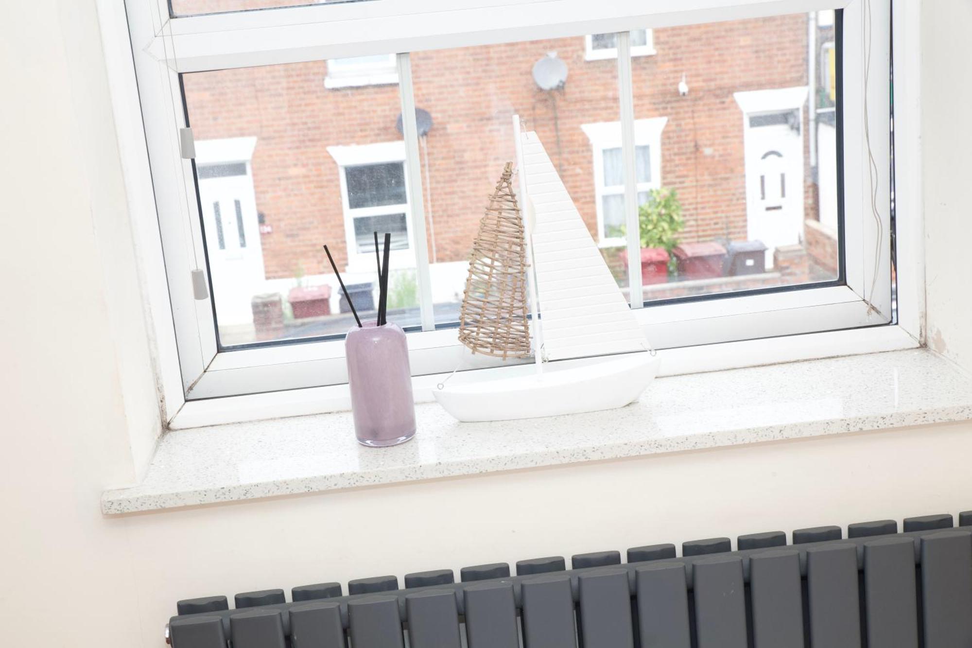 Spacious Modern 2 Bed Flat In City Centre Reading Esterno foto